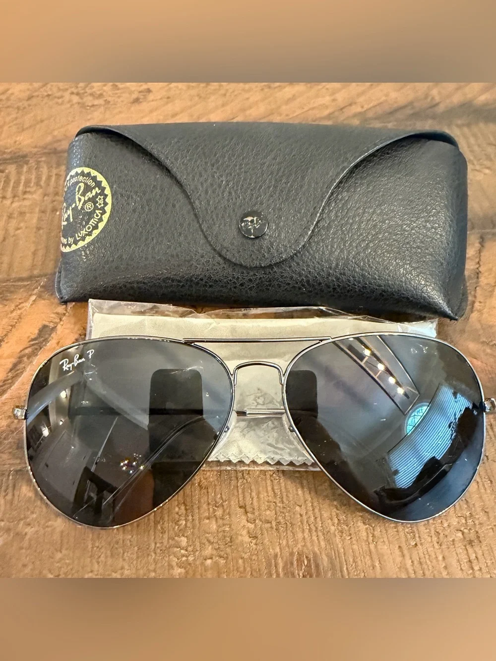 Ray-Ban Men’s Aviator Polarized Sunglasses in polished gunmetal frame RB3689